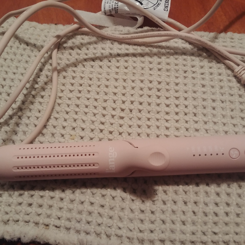 L'ange curling and straighten iron. Pink. Like new